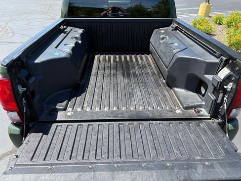 Used 2021 Toyota Tacoma SR5 w/ Trail Edition RWD image 11