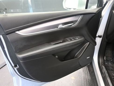 Used 2020 Cadillac XT5 Luxury image 17