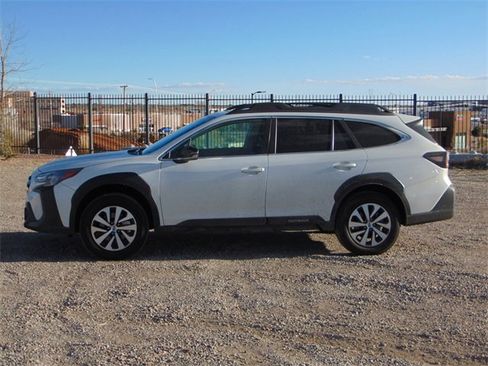 Used 2025 Subaru Outback Premium image 7