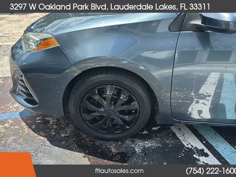 Used 2018 Toyota Corolla LE FWD image 16