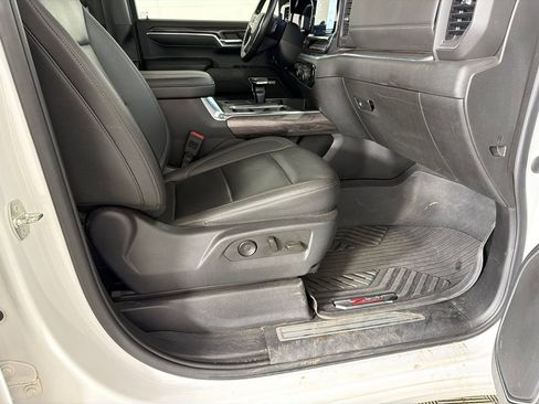 Used 2023 Chevrolet Silverado 1500 LTZ image 14