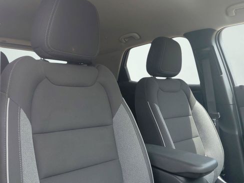 Used 2025 Chevrolet TrailBlazer LT AWD/4WD image 11
