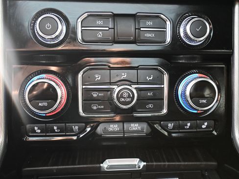 Used 2022 GMC Yukon Denali w/ Max Trailering Package image 18