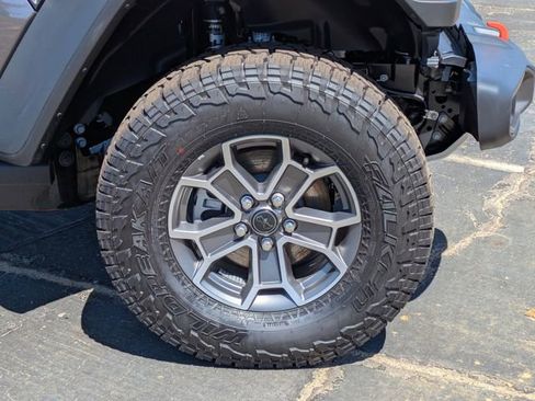 New 2026 Jeep Gladiator Mojave image 11