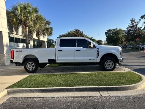 Certified 2025 Ford F350 XLT AWD/4WD image 3