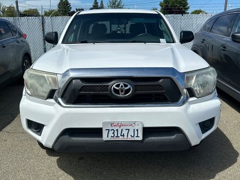 Used 2013 Toyota Tacoma 2WD Double Cab w/ SR5 Pkg image 2
