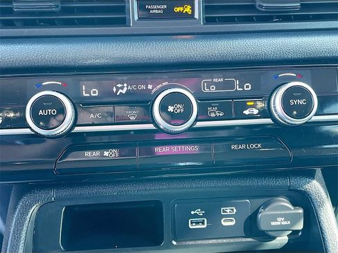 Used 2024 Honda Pilot EX-L image 15