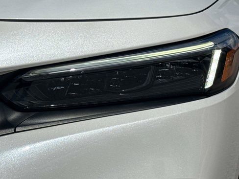 Used 2024 Honda Civic EX-L image 10