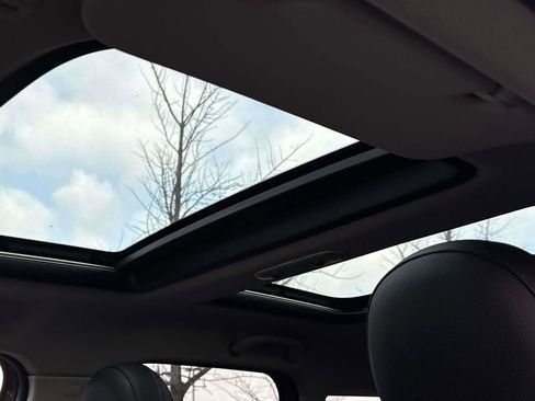 Used 2019 MINI Cooper Countryman S w/ Premium Package image 10