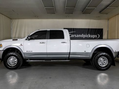 Used 2020 RAM 3500 Laramie image 10
