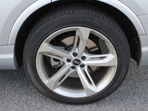 Used 2019 Audi Q7 3.0T Prestige image 35