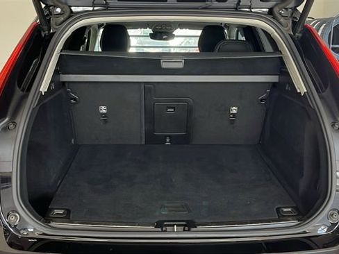 Certified 2025 Volvo XC60 B5 Plus image 23