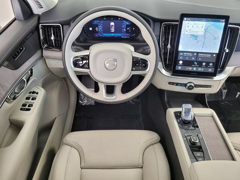 New 2026 Volvo XC90 B6 Ultra w/ Protection Package Premier AWD/4WD image 15