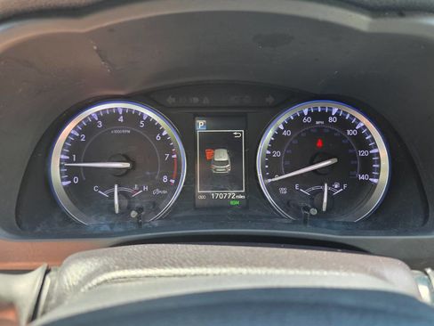 Used 2018 Toyota Highlander XLE FWD image 16