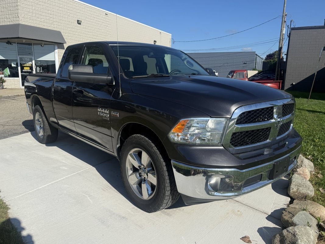Used 2019 RAM 1500 ST AWD/4WD image 8