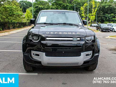 Used 2024 Land Rover Defender 110 S AWD/4WD image 9