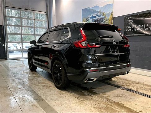 Used 2023 Honda CR-V Sport Touring image 6
