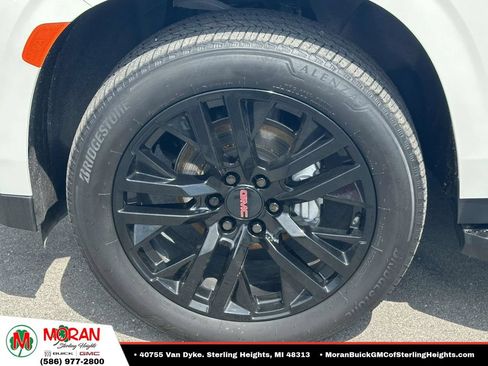 Certified 2023 GMC Yukon Denali AWD/4WD image 9