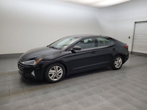Used 2019 Hyundai Elantra Value Edition FWD image 2