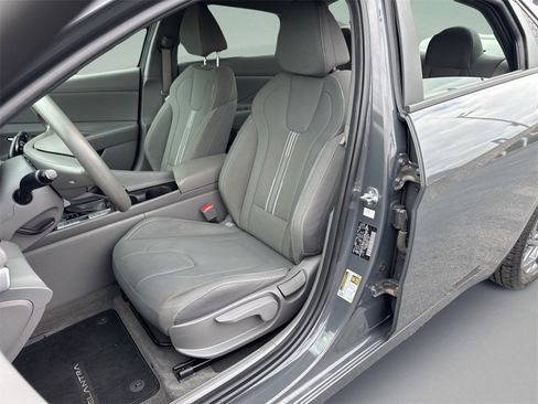 Used 2024 Hyundai Elantra Blue image 6