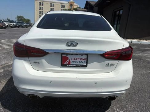 Used 2018 INFINITI Q50 Luxe w/ Essential Package (2.0T Luxe) AWD/4WD image 4