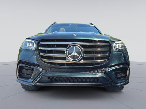 Used 2024 Mercedes-Benz GLS 450 4MATIC image 4
