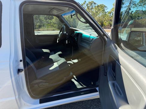 Used 2006 Ford Ranger XL image 12