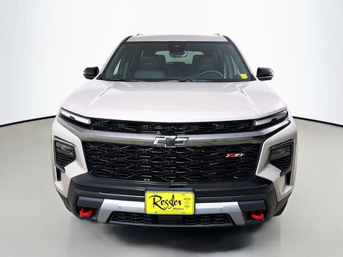 New 2026 Chevrolet Traverse Z71 w/ Enhanced Driving Package AWD/4WD image 2