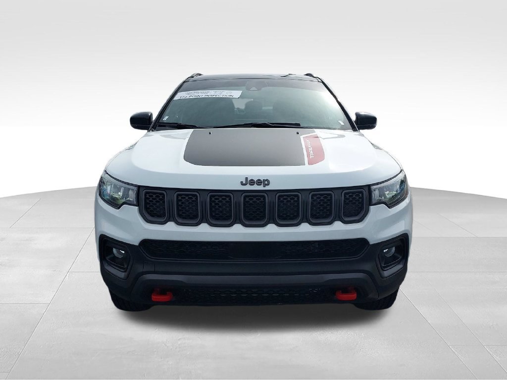 Used 2023 Jeep Compass Trailhawk w/ Sun and Sound Group AWD/4WD image 8