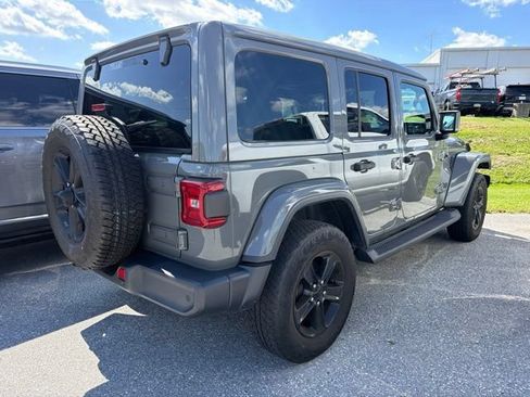 Used 2021 Jeep Wrangler Unlimited Sahara AWD/4WD image 6