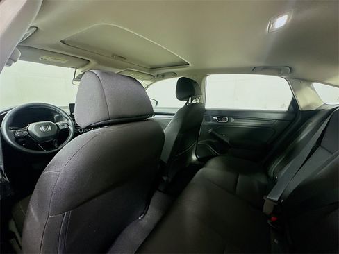 Used 2024 Honda Civic EX image 9