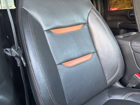 Used 2023 GMC Sierra 2500 AT4 image 17