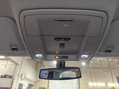 Used 2017 GMC Sierra 3500 4x4 Regular Cab image 26