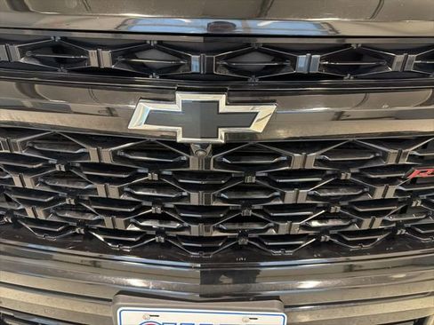 Used 2024 Chevrolet Traverse RS image 12