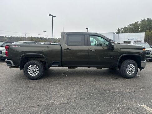 Used 2022 Chevrolet Silverado 2500 LT w/ Snow Plow Prep/Camper Package image 6