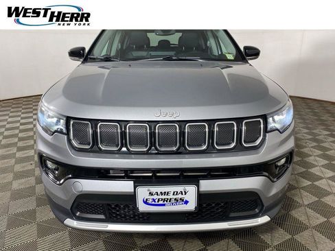 Used 2022 Jeep Compass Limited AWD/4WD image 23