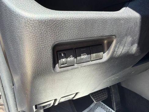 Used 2025 Toyota RAV4 LE AWD/4WD image 11