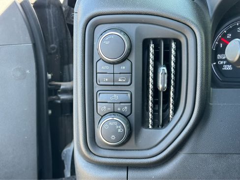 Used 2021 Chevrolet Silverado 1500 Custom AWD/4WD image 16