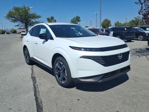 New 2025 Nissan Murano SV w/ Cargo Package AWD/4WD image 2