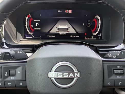 Used 2026 Nissan Pathfinder SL FWD image 28