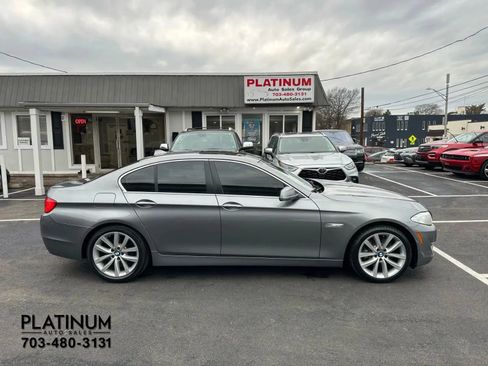 Used 2013 BMW 535i xDrive 535i xDrive Sedan 4D image 2