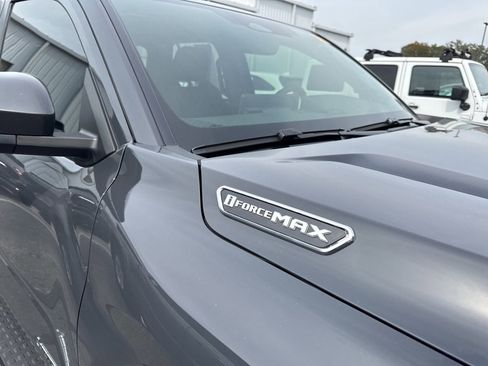 Used 2025 Toyota 4Runner Limited image 5