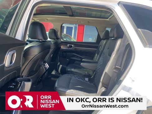 Used 2022 Kia Sorento SX image 15