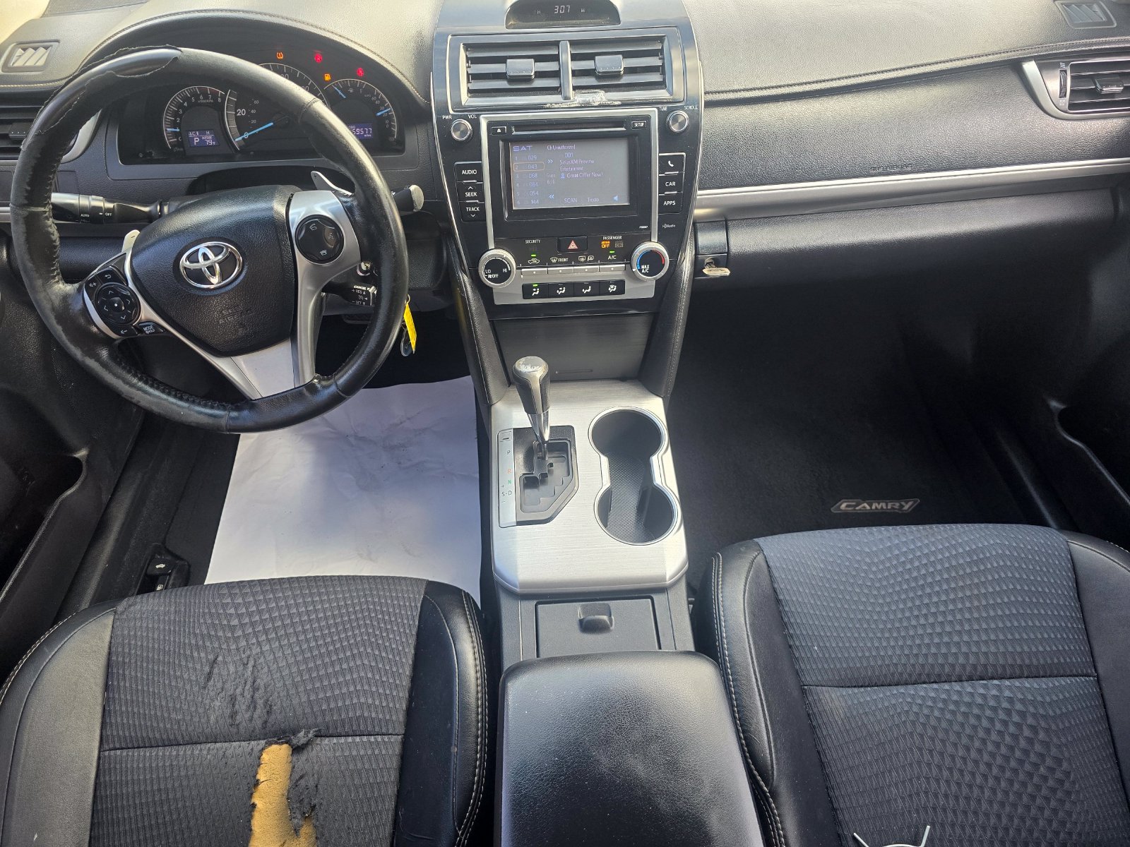 Used 2012 Toyota Camry SE FWD image 18