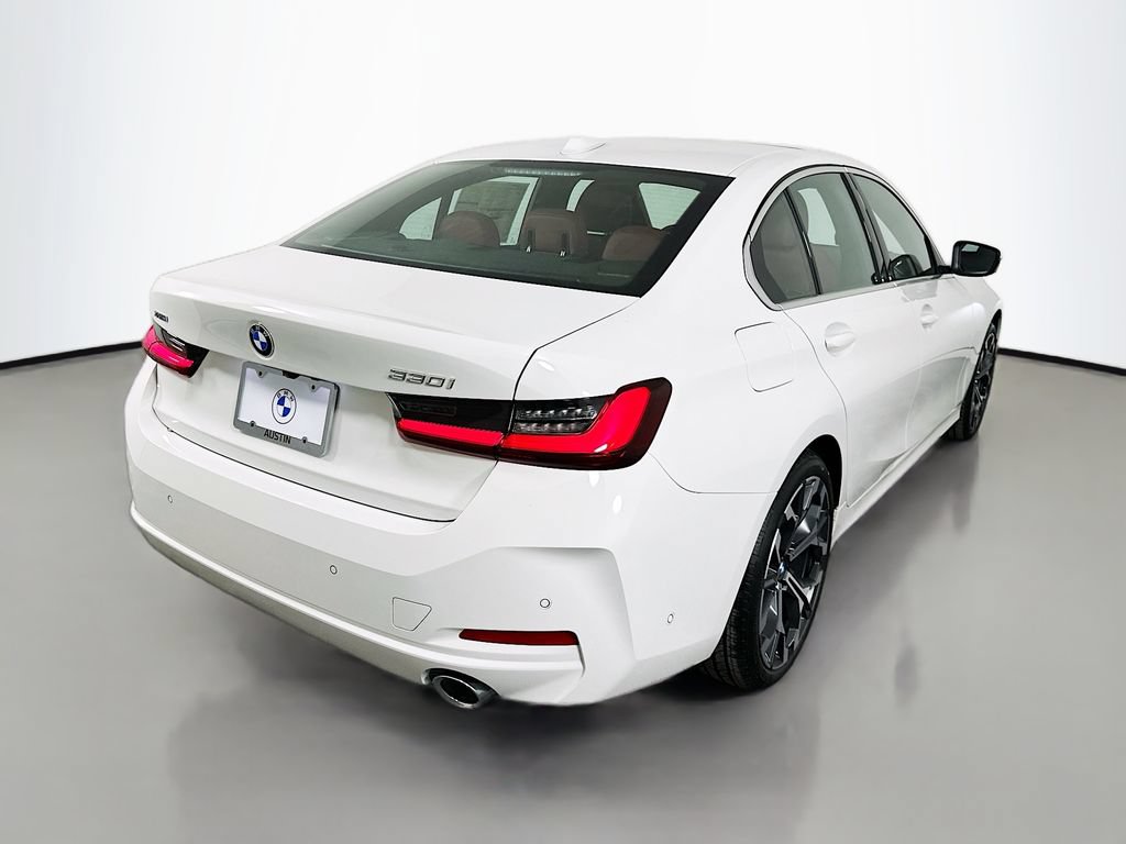Used 2026 BMW 330i xDrive Sedan w/ Premium Package AWD/4WD image 5