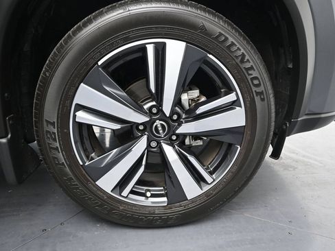 Used 2024 Nissan Rogue SL w/ SL Premium Package AWD/4WD image 6