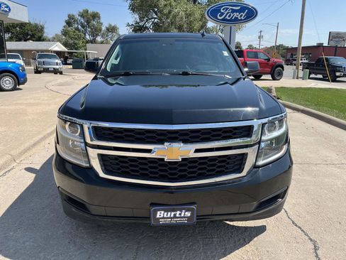 Used 2019 Chevrolet Tahoe LT image 3