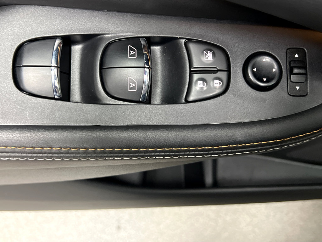 Used 2023 Nissan Murano Platinum w/ Cargo Package AWD/4WD image 40