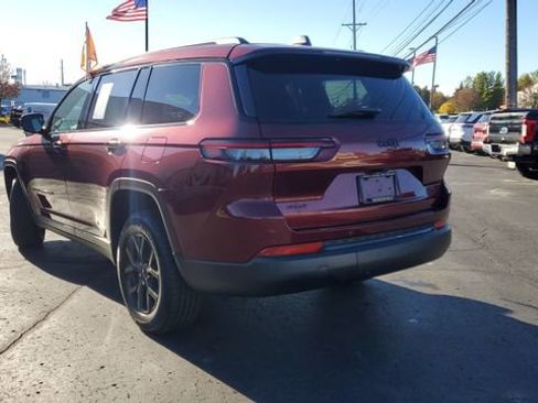 Certified 2024 Jeep Grand Cherokee L Laredo image 26