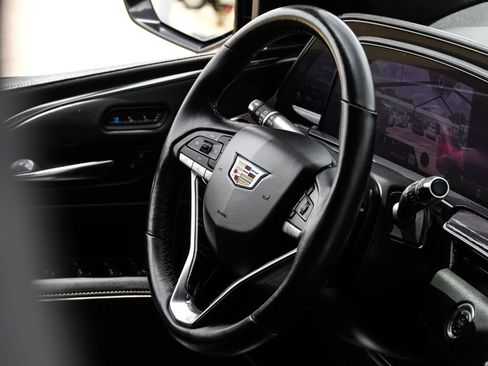 Used 2021 Cadillac Escalade ESV Sport w/ Driver Assist Tech Package AWD/4WD image 12